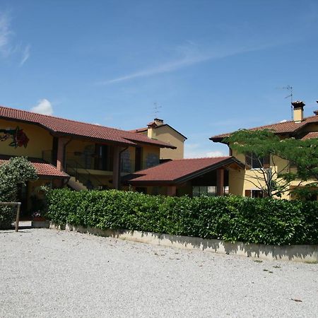 Agriturismo Lis Rosis Medea ภายนอก รูปภาพ