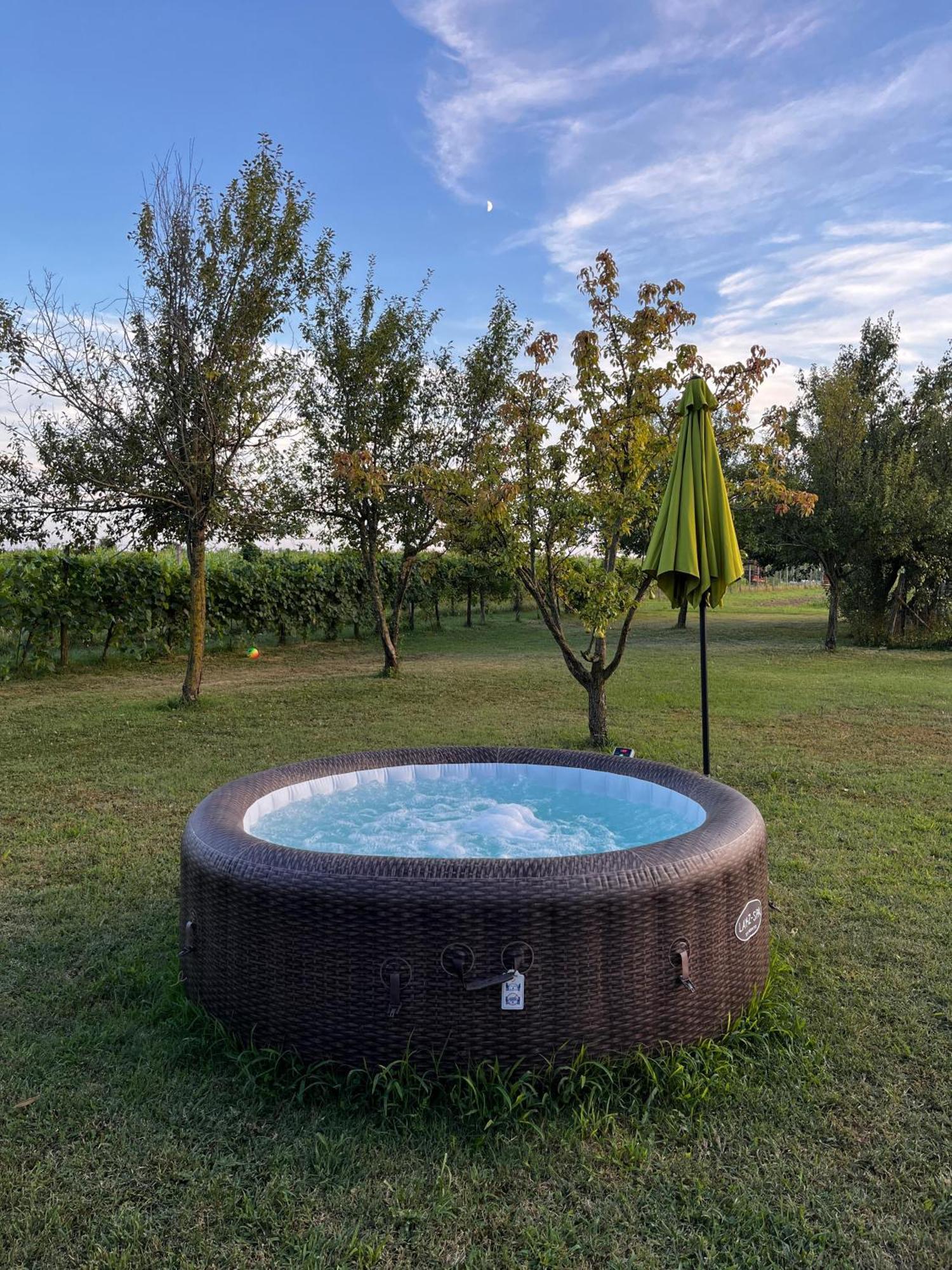 Agriturismo Lis Rosis Medea ภายนอก รูปภาพ